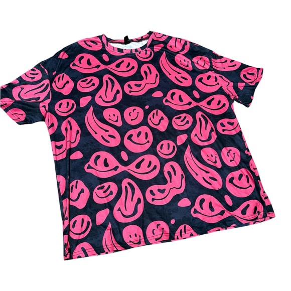 SHEIN Tops - Y2K Streetwear Graphic Tee Trippy Smiley Face Print Oversized Shirt